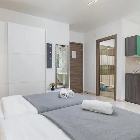 Beautiful In With Wifi Appartement Pula